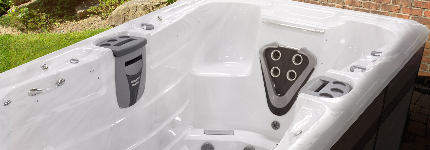 Trainer 15D with Temp+ Control swim spa